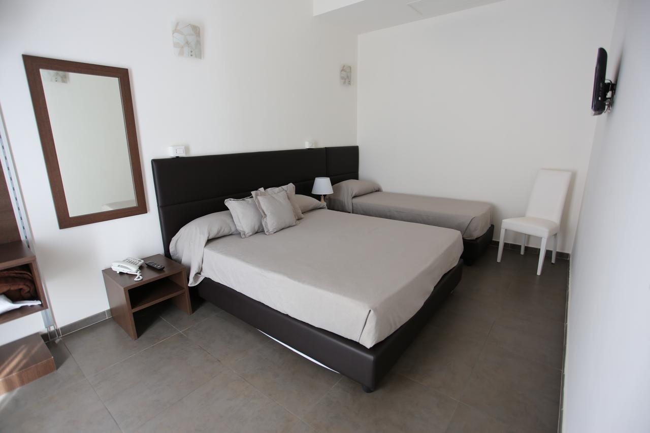 Hotel Eubea Reggio di Calabria Exterior foto